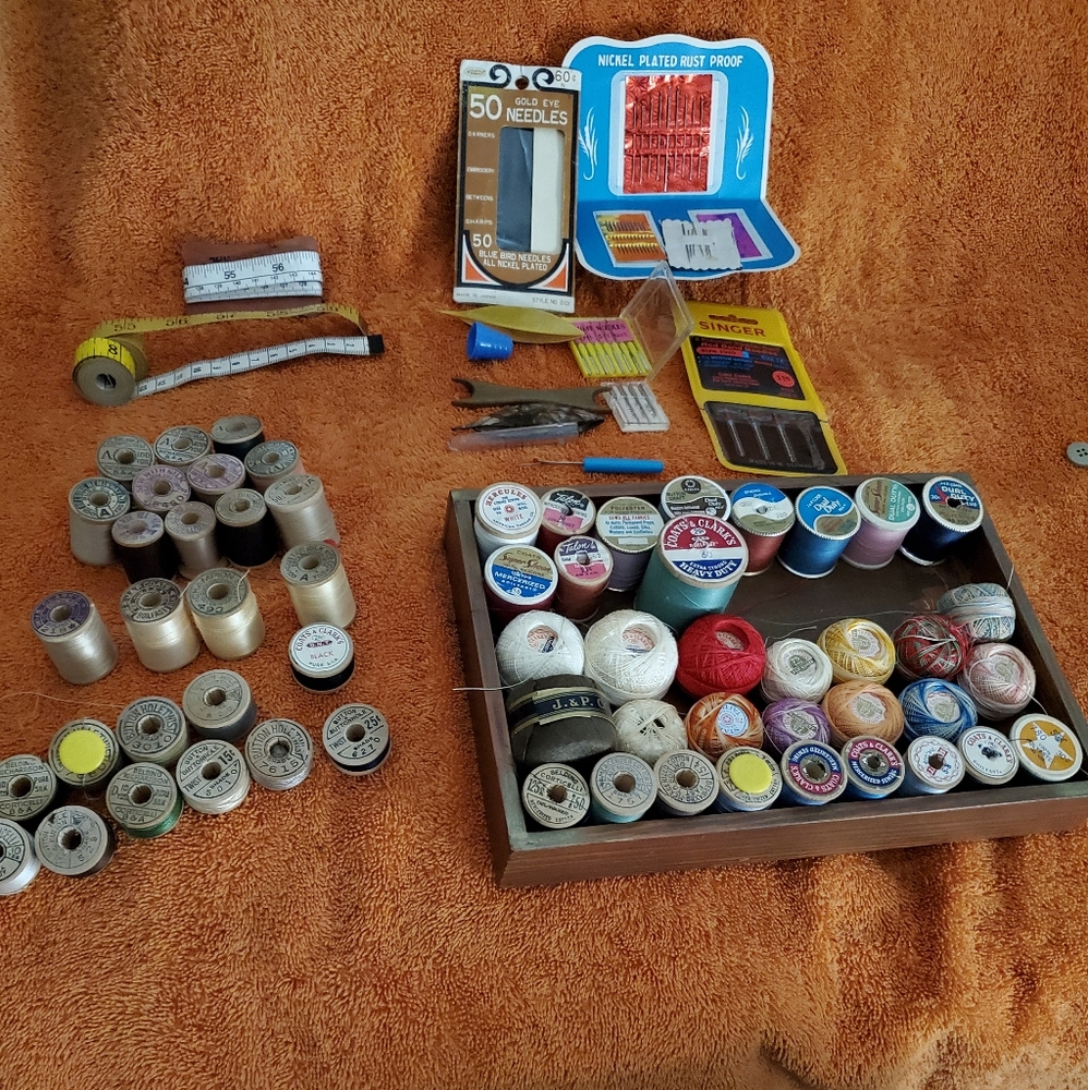 VINTAGE SEWING SUPPLIES/TOOLS